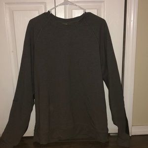 Men’s grey Lululemon Cree neck sweatshirt size XL